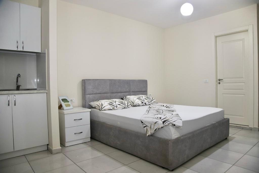 Sheshi Willson Great Studio * Tirana